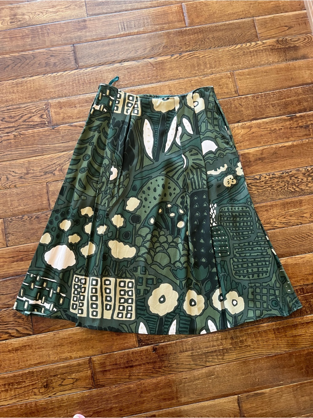 Marimekko Green and Cream Graphic A-Line Skirt - Picture 6 of 16